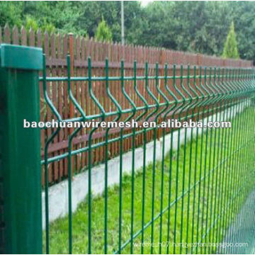 PVC coated curved wire mesh fence in store with competitive price